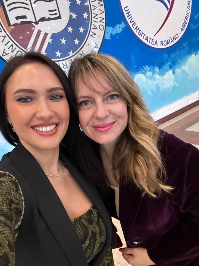 Igodemy at a Romanian-American University event