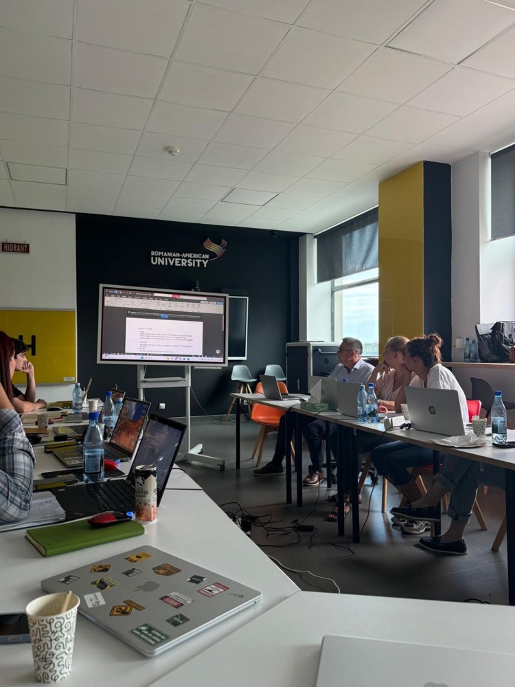An Igodemy workshop session at the Romanian-American University